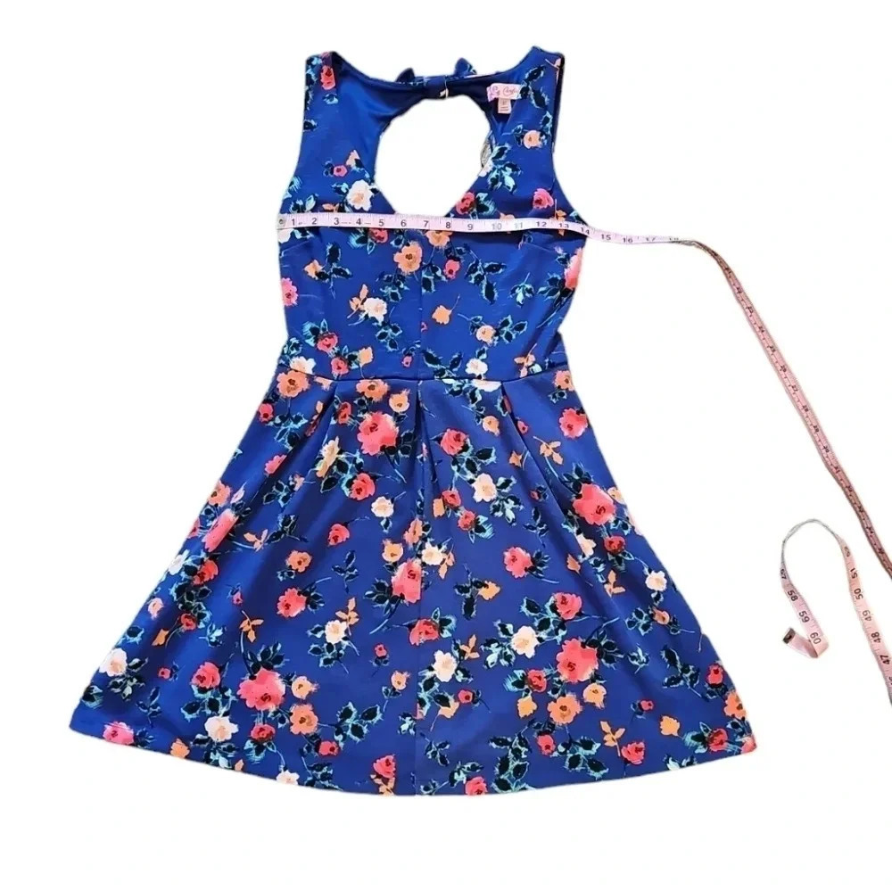 Candie's Women's Medium Purple Floral Fit Flare Dress Bow Back Retro 60s Style - Picture 5 of 6